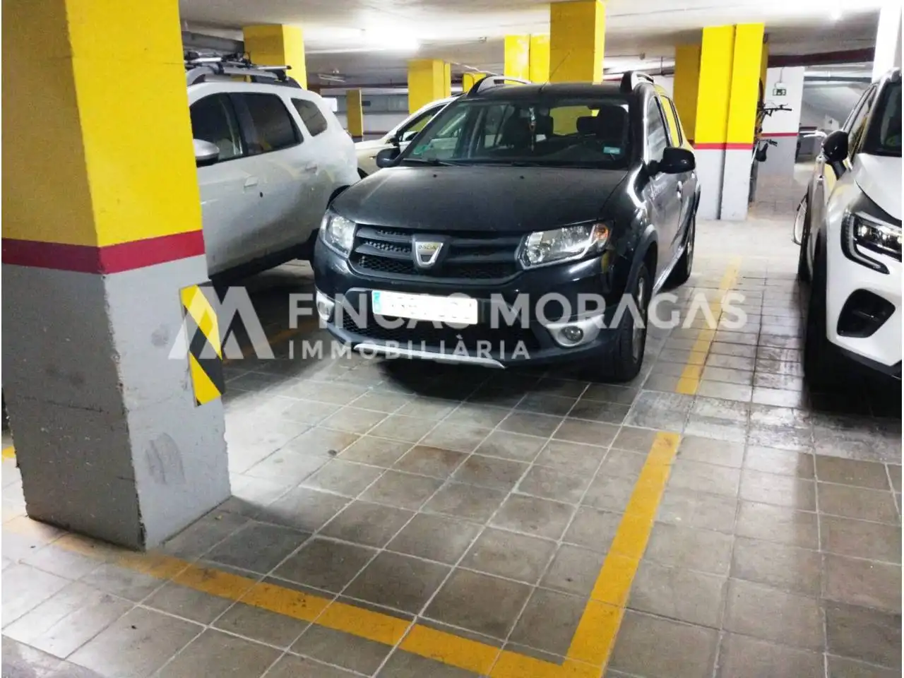 Aparcament de Garatge en venda en Sant Cugat del Vallès amb Alarma