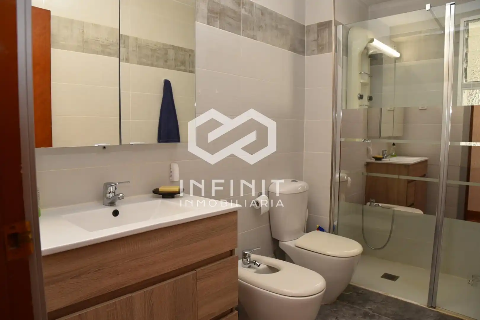 Bathroom of Flat for sale in Alcalá de Henares  with Air Conditioner, Heating and Terrace