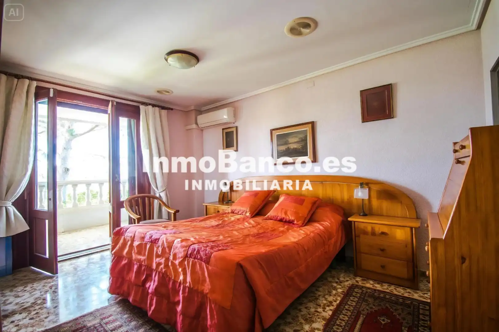Houses for sale in Torrent  with Air Conditioner, Heating and Private garden