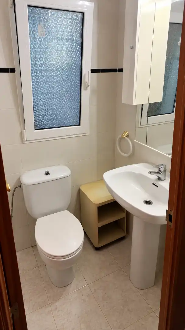 Badezimmer von Wohnungen zur Miete in Alboraya mit Klimaanlage, Heizung und Möbliert