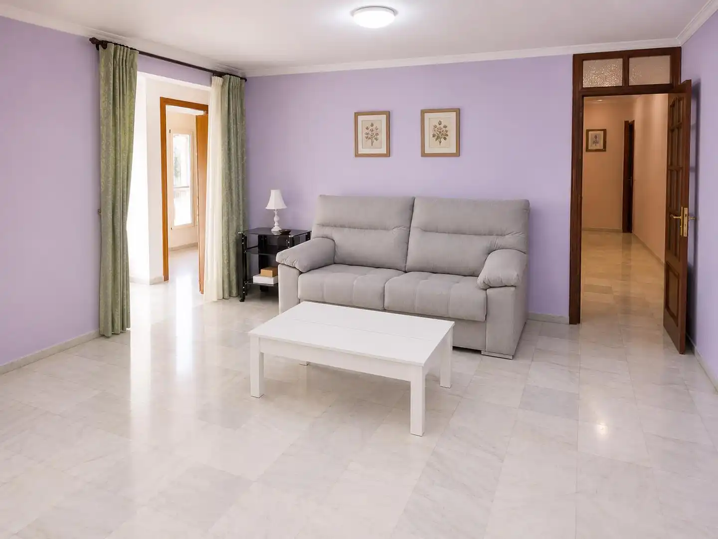 Sala de estar de Piso de alquiler en Málaga con Aire acondicionado, Calefacción y Jardín privado