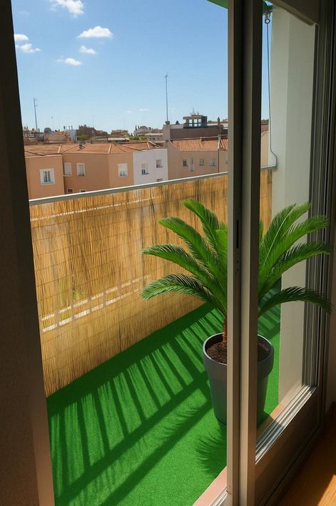 Balcony of Flat for sale in  Madrid Capital  with Air Conditioner, Heating and Parquet flooring