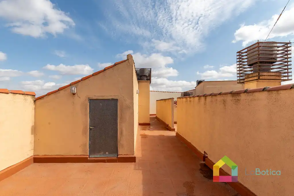 Flat with lift for sale in Argés, imagen 53