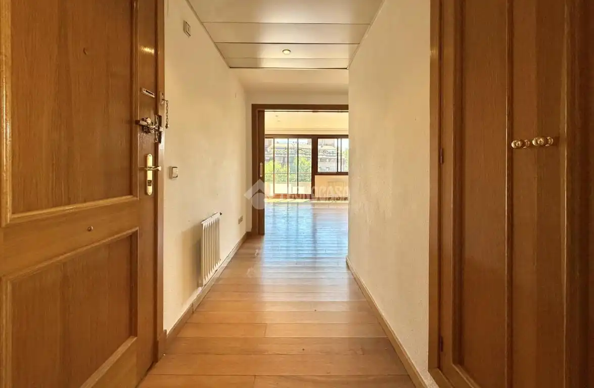 Flat for sale in Madrid  with Air Conditioner, Heating and Storage room