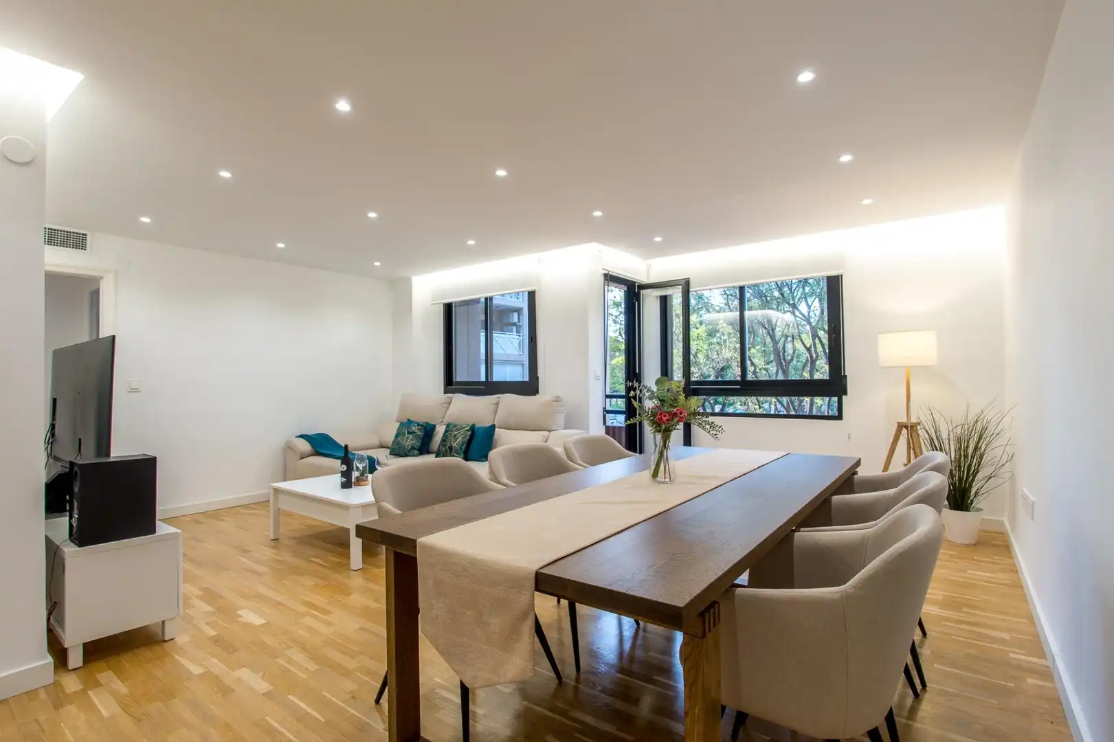 Wohnzimmer von Wohnung zum Verkauf in  Murcia Capital mit Klimaanlage, Parkett und Terrasse