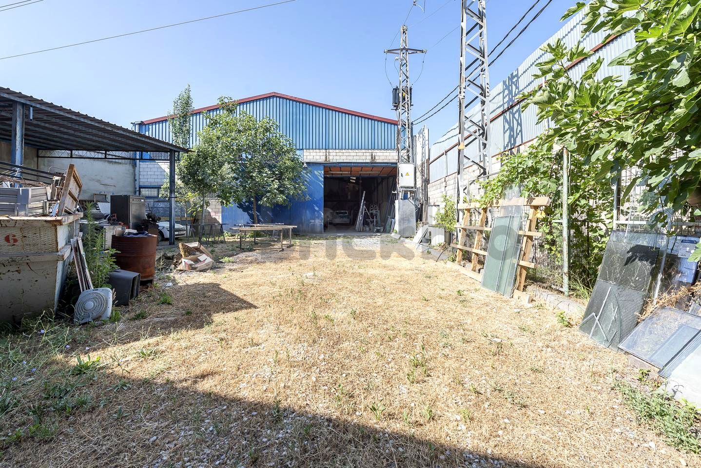 Industrial buildings for sale in  Madrid Capital
