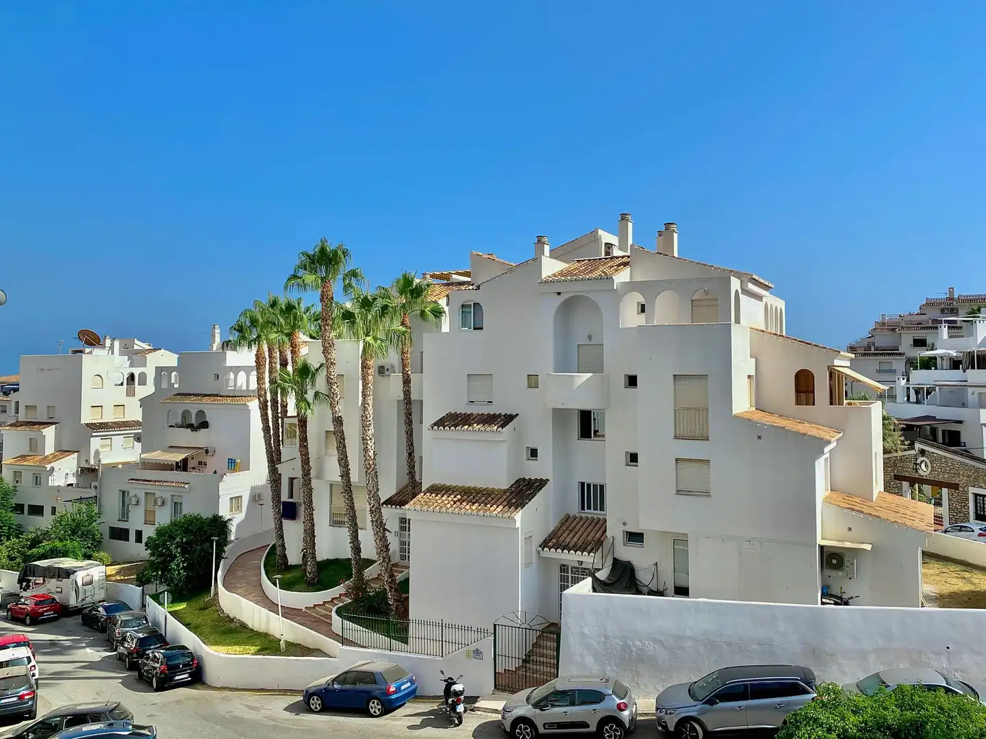 Exterior view of Apartments for sale in Almuñécar  with Terrace, Furnished and Community pool