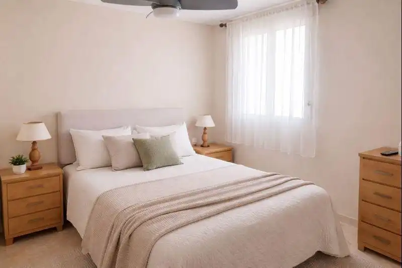 Dormitori de Pis en venda en Fuengirola amb Moblat i Balcó