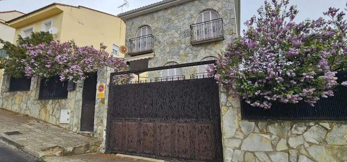 Vista exterior de Casa o chalet en venta en Loeches