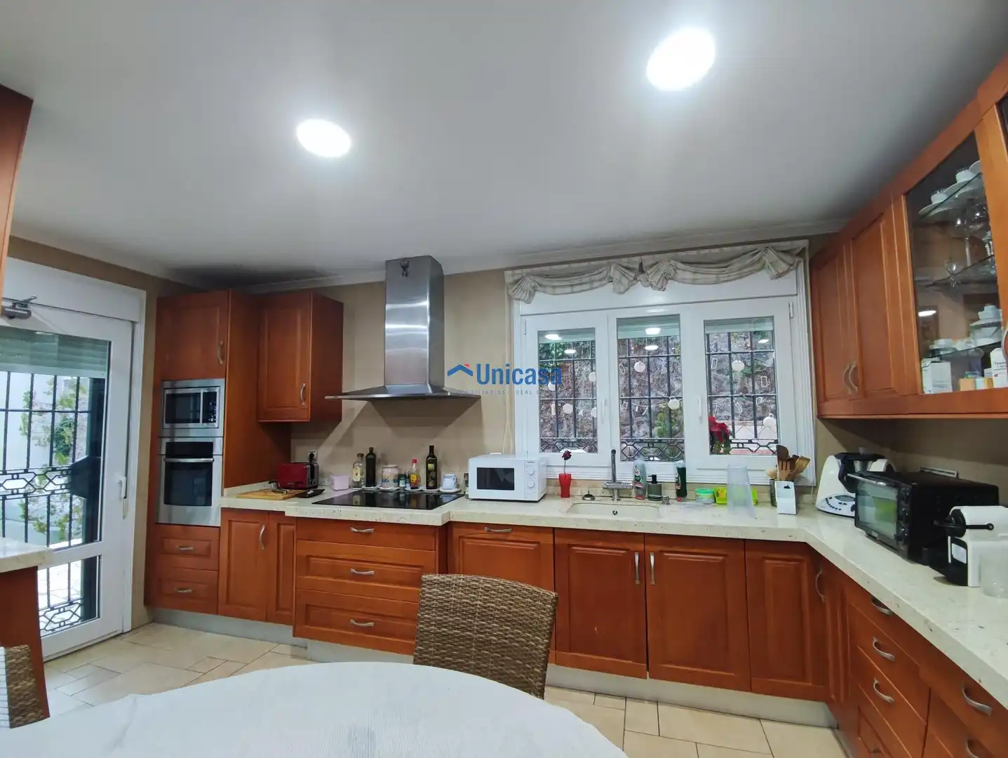 Kitchen of Houses for sale in Málaga  with Air Conditioner, Heating and Private garden