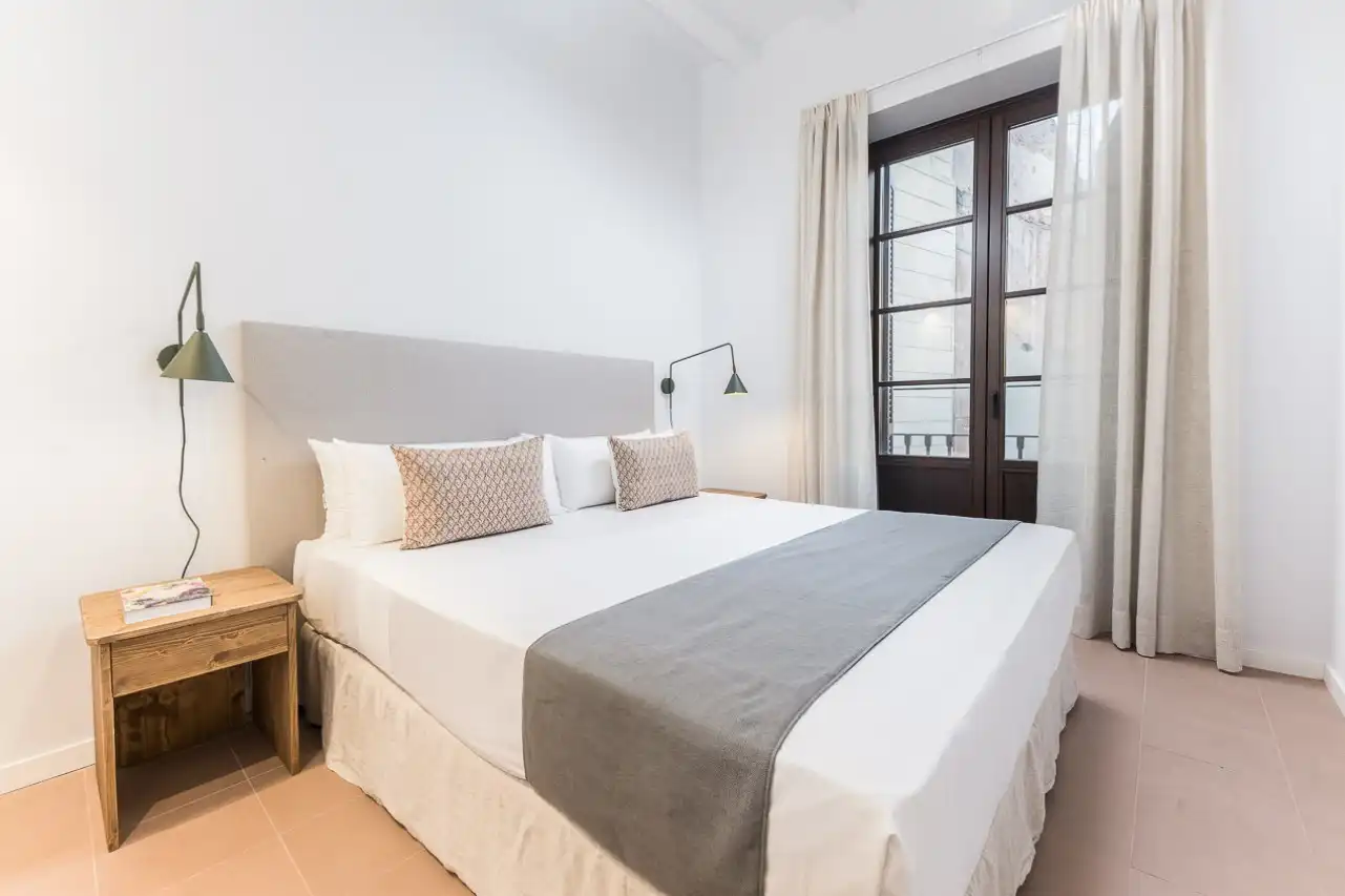 Bedroom of Flat for rent in Barcelona  with Air Conditioner, Heating and Private garden