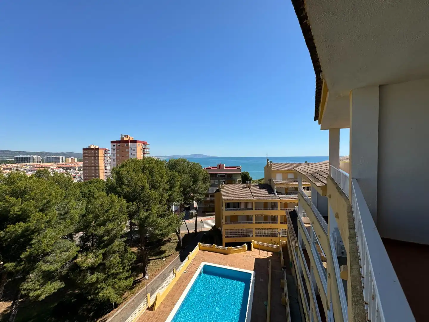Dormitori de Apartament en venda en Oropesa del Mar / Orpesa amb Terrassa, Moblat i Piscina comunitària