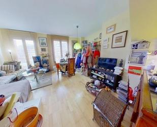 Sala d'estar de Dúplex en venda en Valladolid Capital amb Aire condicionat, Calefacció i Balcó
