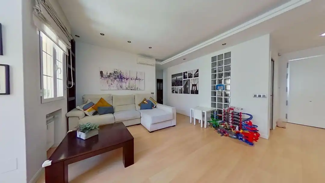 Sala de estar de Piso de alquiler en Madrid con Aire acondicionado, Calefacción y Balcón