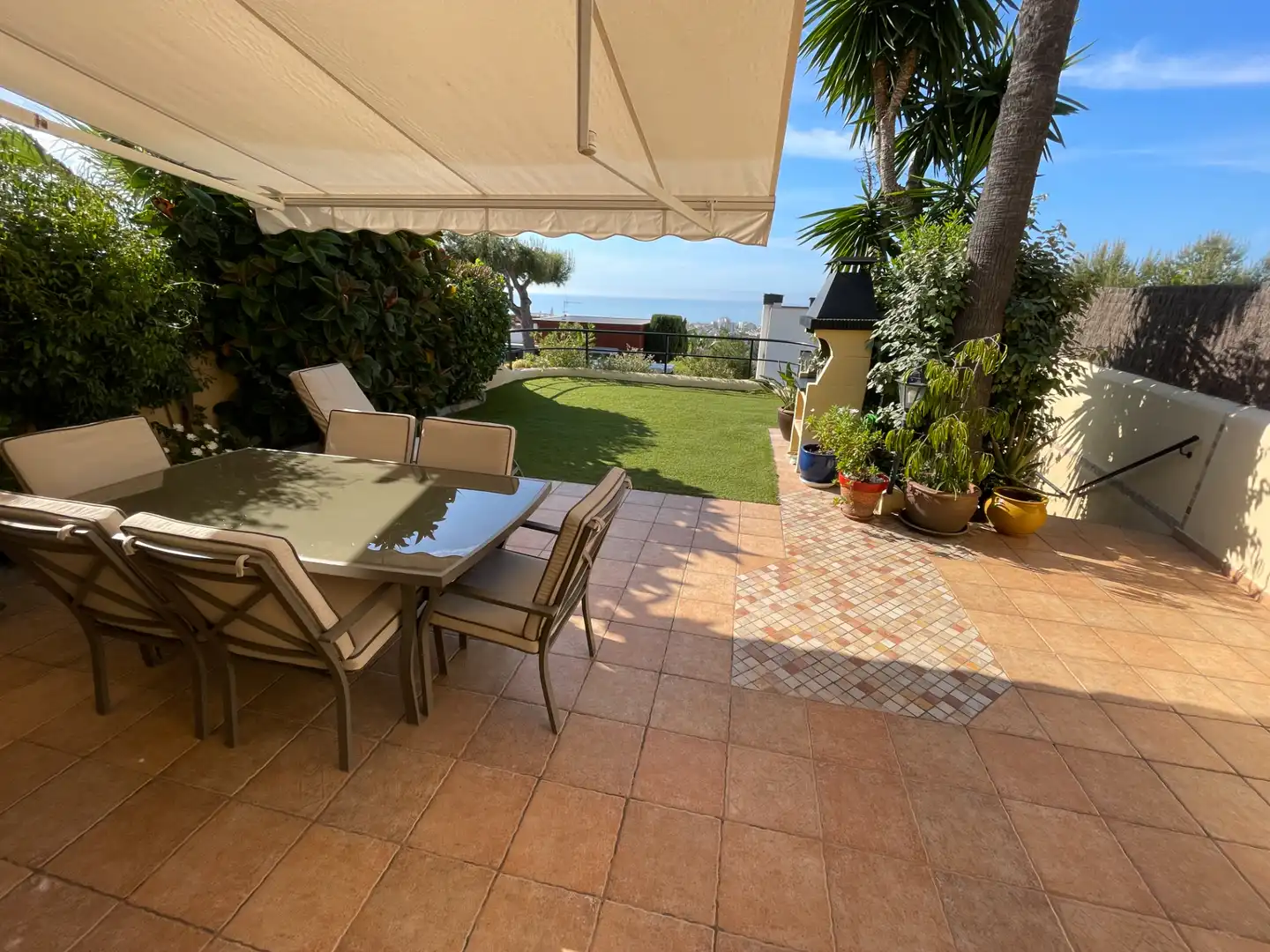 Terraza de Casa adosada en venta en Sitges con Aire acondicionado, Calefacción y Jardín privado