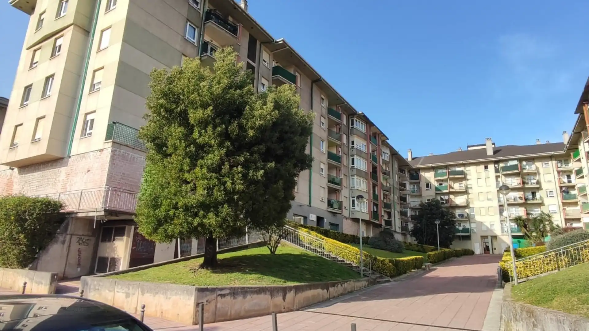 Vista exterior de Local en venda en Santander