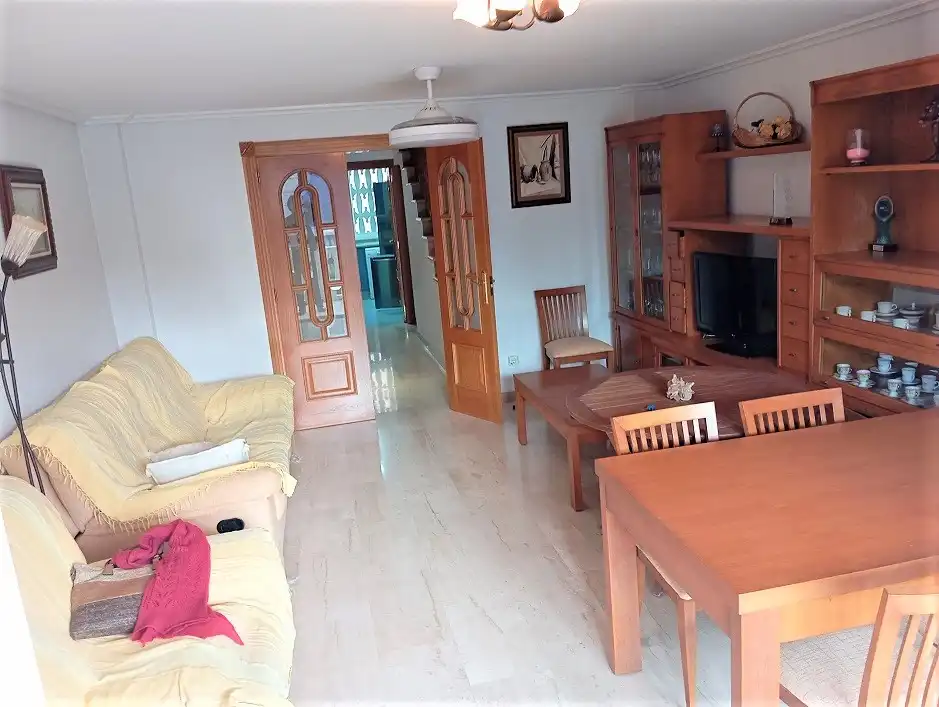 Sala de estar de Casa o chalet de alquiler en Santa Pola con Calefacción, Terraza y Amueblado