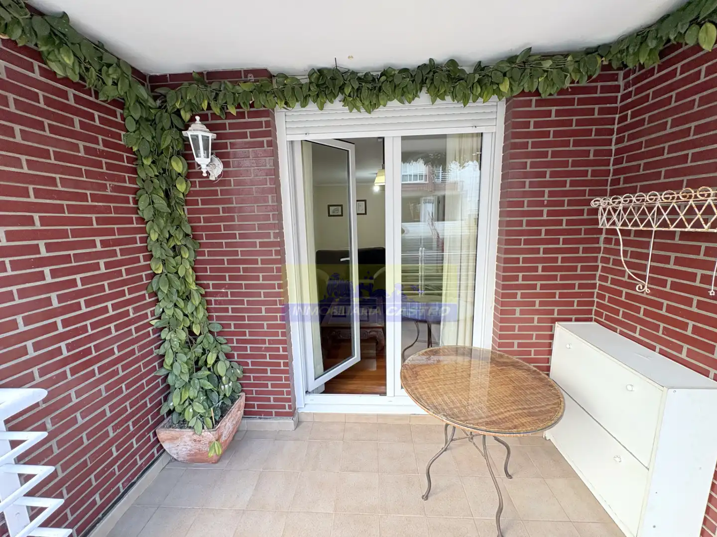 Terraza de Piso de alquiler en Castro-Urdiales con Amueblado