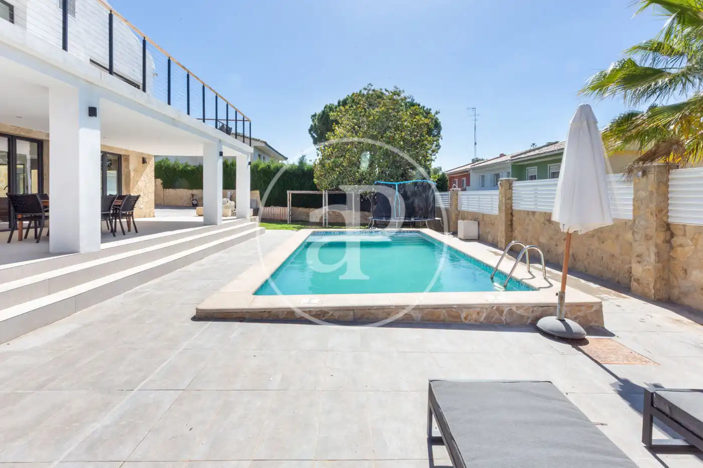 Swimming pool of Houses for sale in L'Eliana  with Air Conditioner, Heating and Private garden