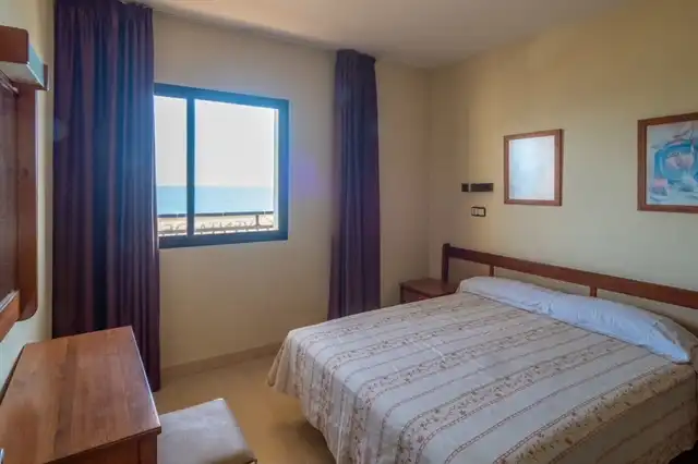 Bedroom of Apartments for sale in Fuengirola  with Air Conditioner, Private garden and Terrace