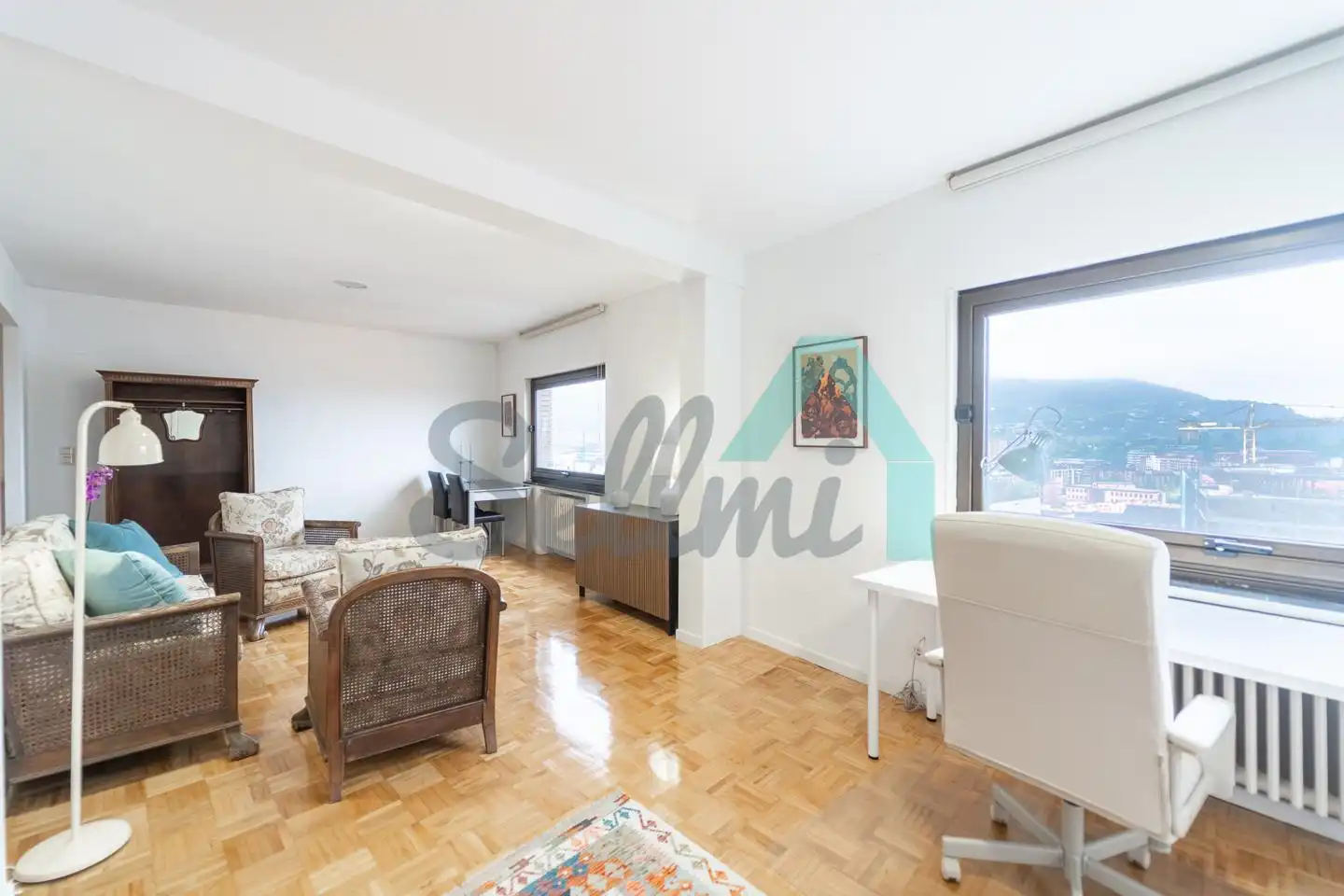 Bedroom of Flat for rent in Oviedo   with Heating, Parquet flooring and Furnished