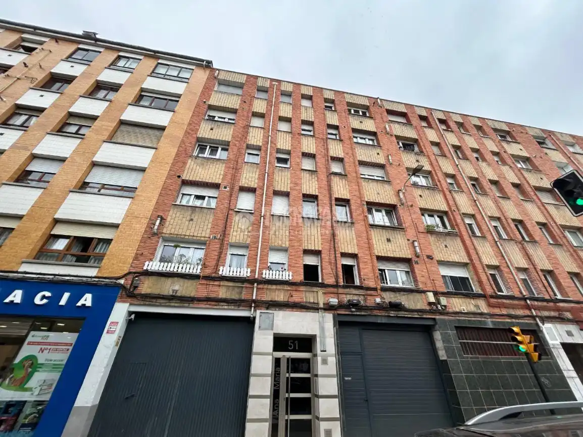 Vista exterior de Piso en venta en Gijón  con Amueblado