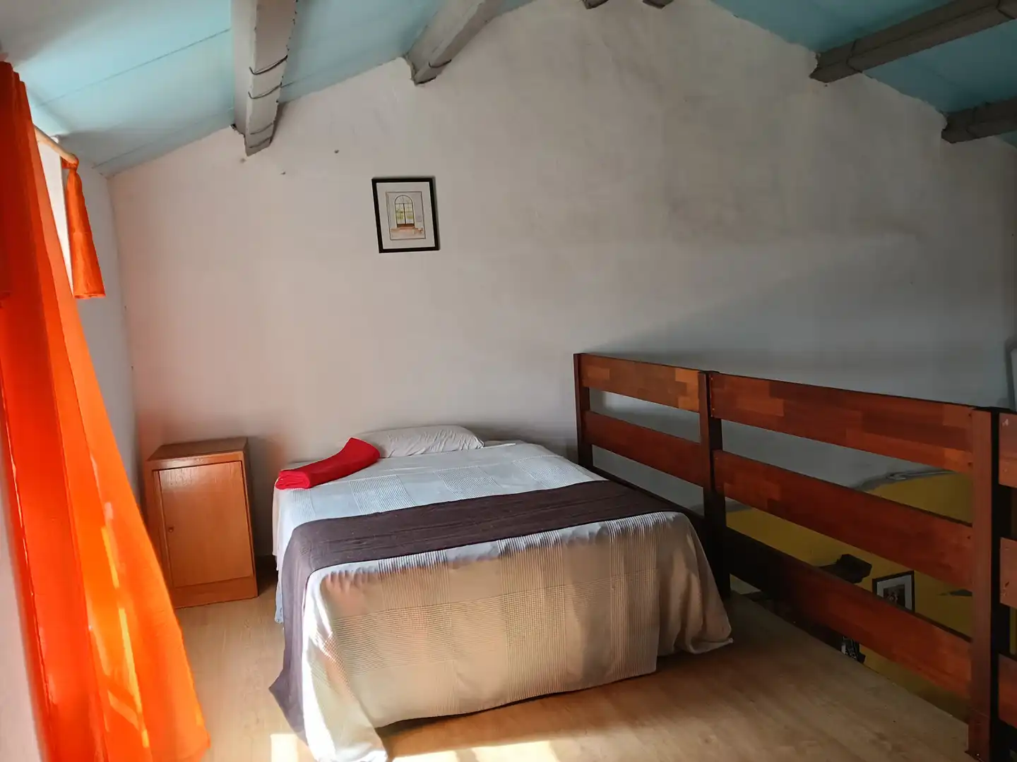 Schlafzimmer von Einfamilien-Reihenhaus zum Verkauf in Carral mit Privatgarten und Abstellraum