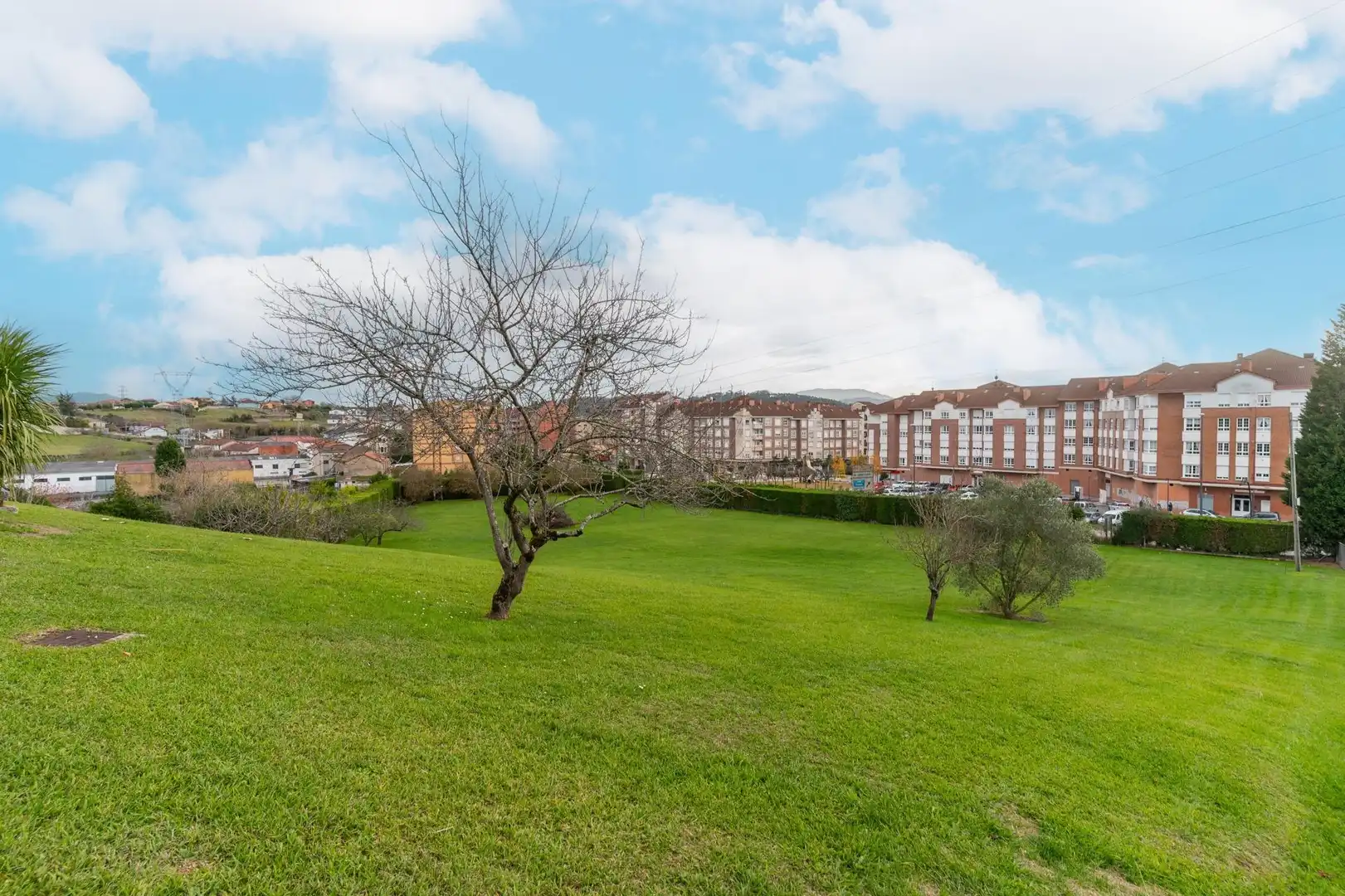 Vista exterior de Casa o chalet en venta en Siero con Calefacción, Jardín privado y Parquet