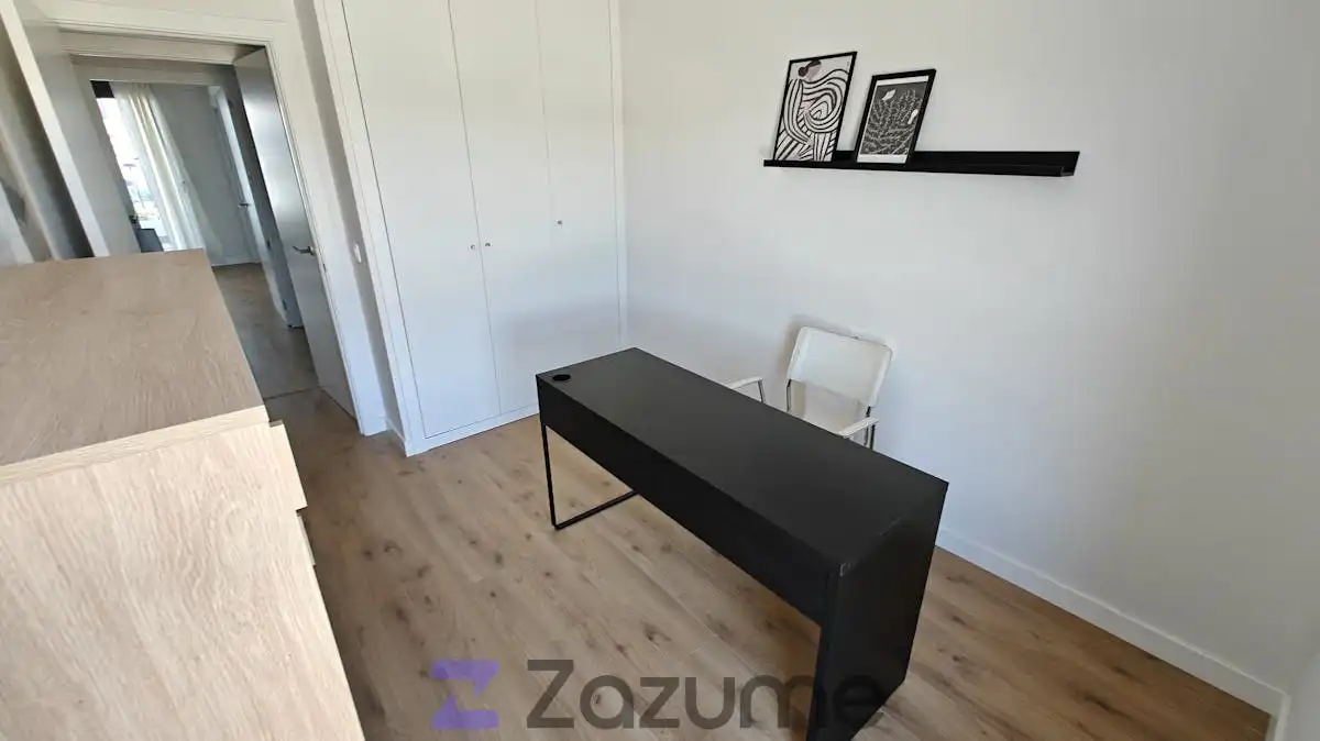 Bedroom of Flat for rent in Sevilla  with Air Conditioner, Private garden and Parquet flooring