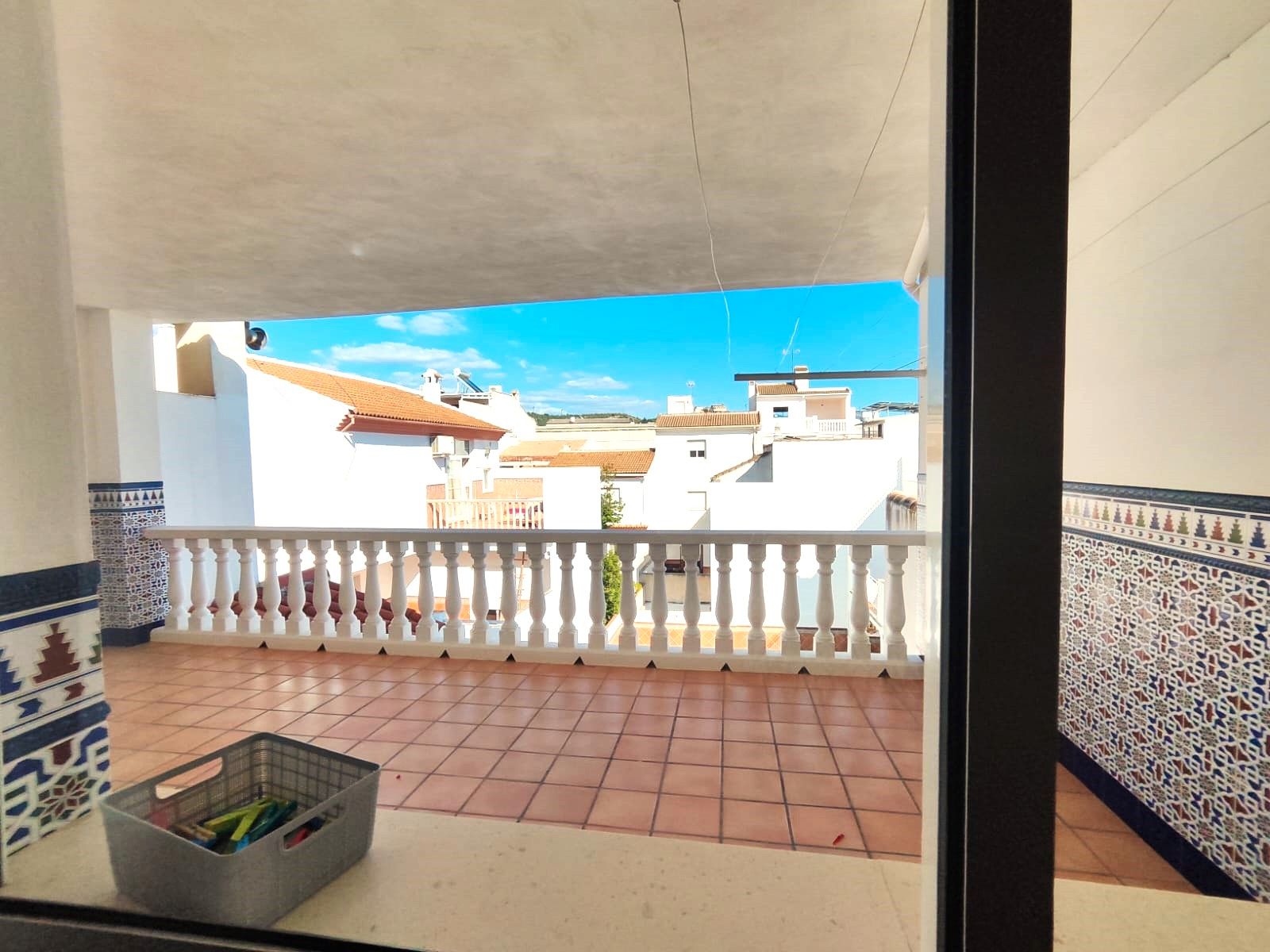 Vista exterior de Casa adosada en venda en Rute amb Aire condicionat, Calefacció i Terrassa