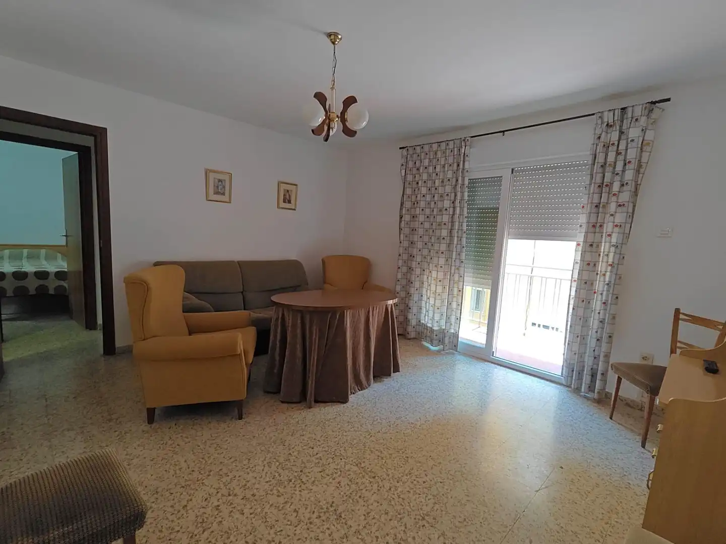 Wohnzimmer von Wohnung zur untervermieten in Granada mit Möbliert und Balkon