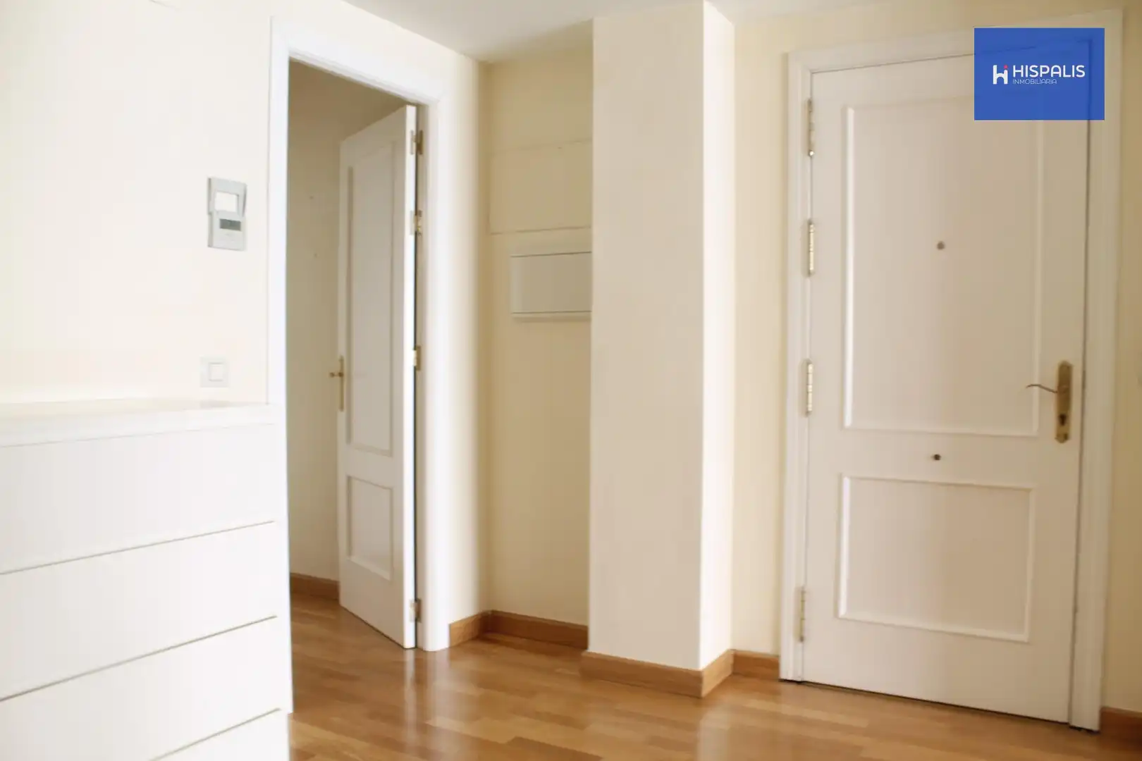 Study for sale in Sevilla  with Air Conditioner and Heating