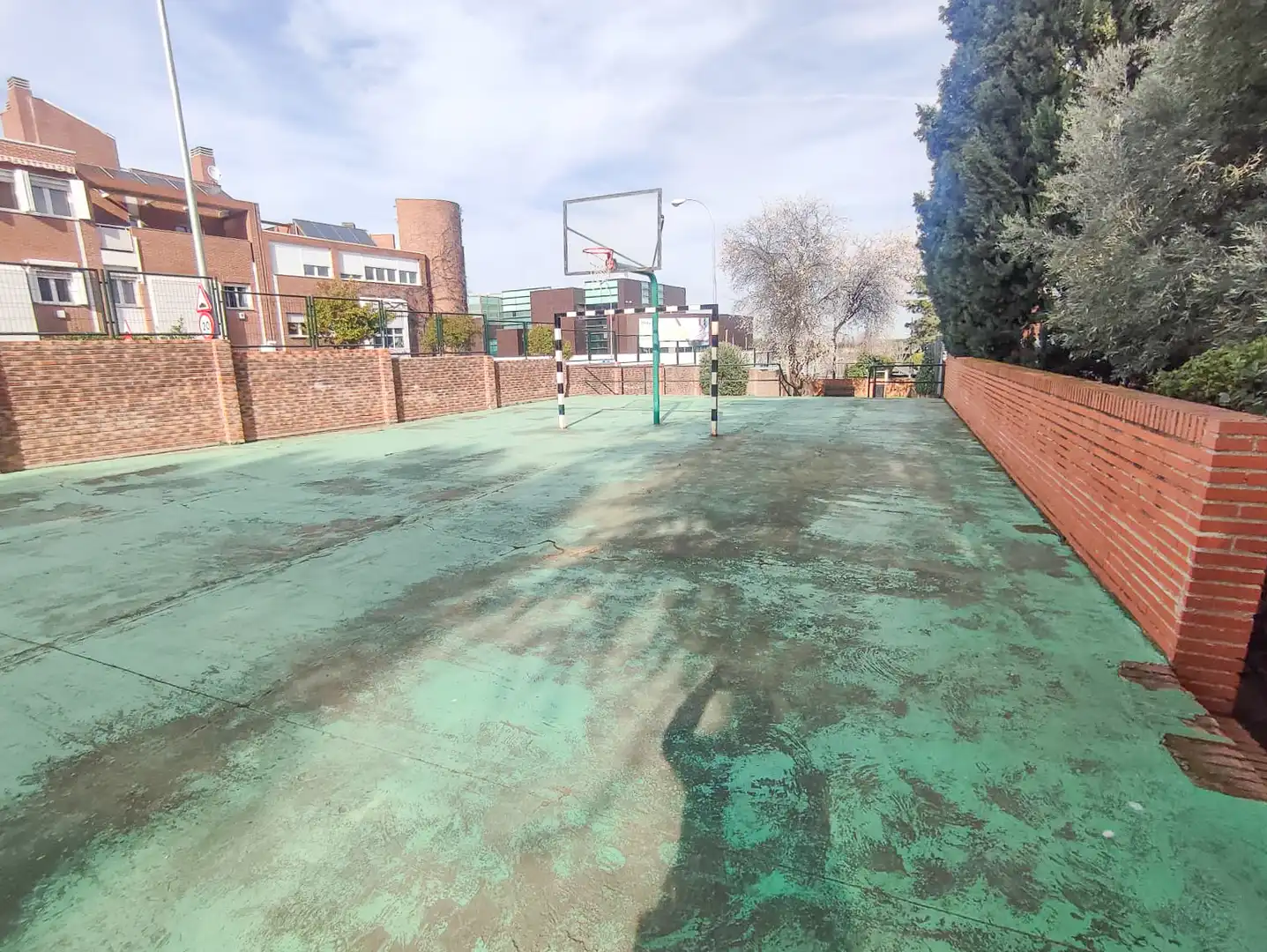 Vista exterior de Piso en venta en Madrid con Aire acondicionado, Calefacción y Jardín privado