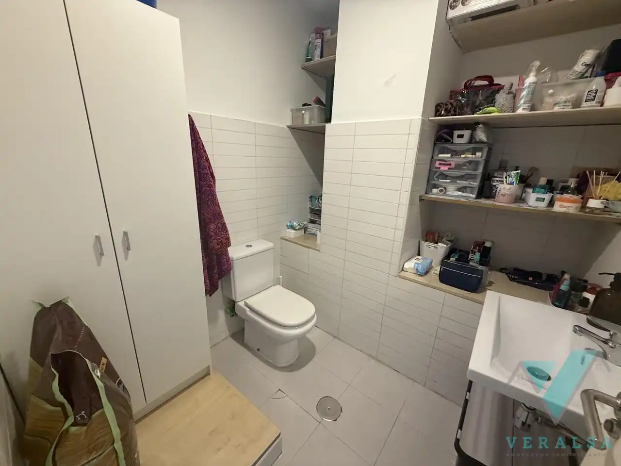 Bany de Loft en venda en San Sebastián de los Reyes amb Aire condicionat