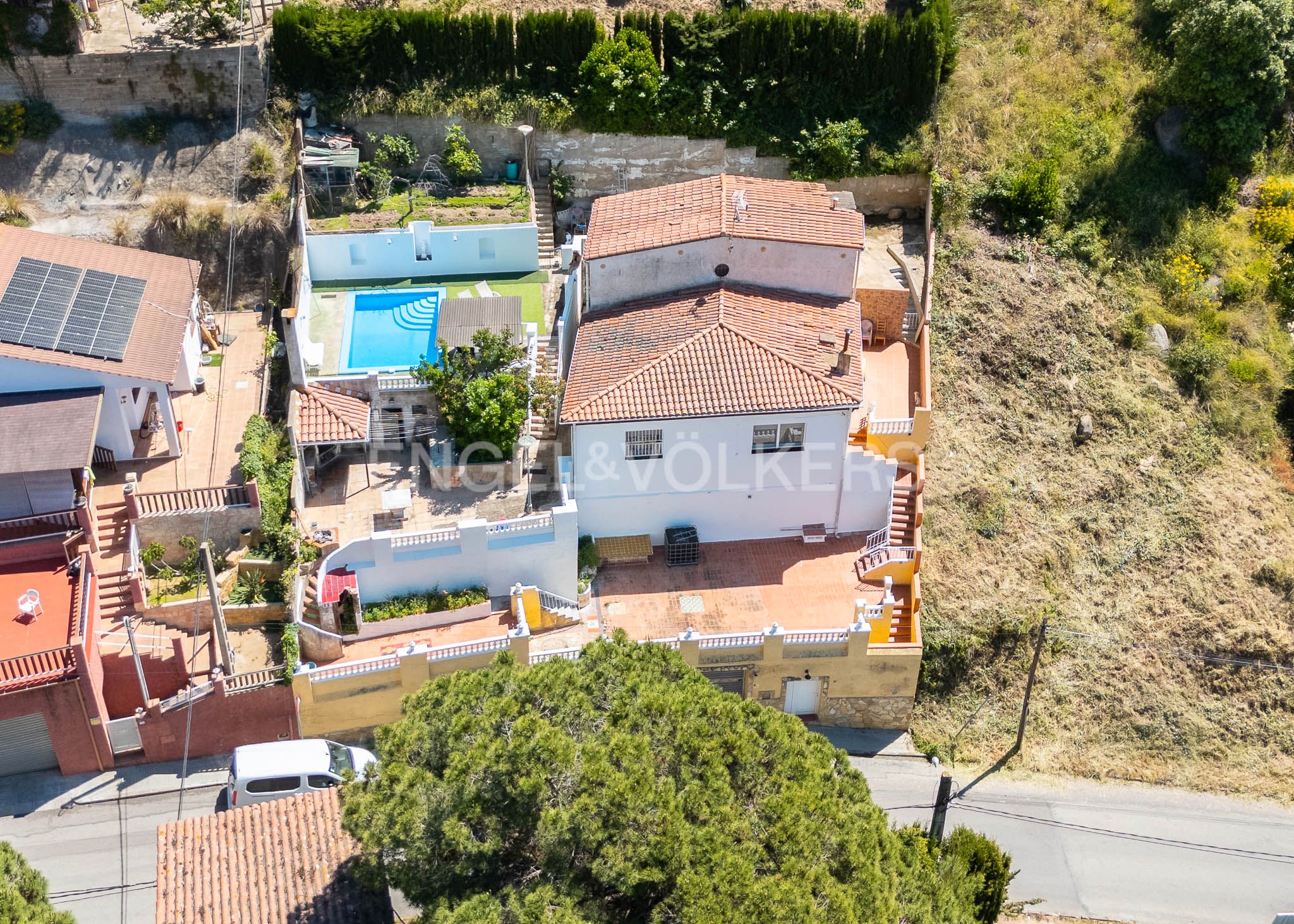 Exterior view of House or chalet for sale in Sant Cebrià de Vallalta  with Air Conditioner, Heating and Private garden