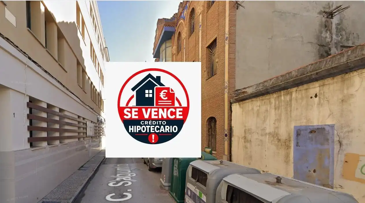 Flat with lift for sale in Centro- San Felipe - Huerta Fava