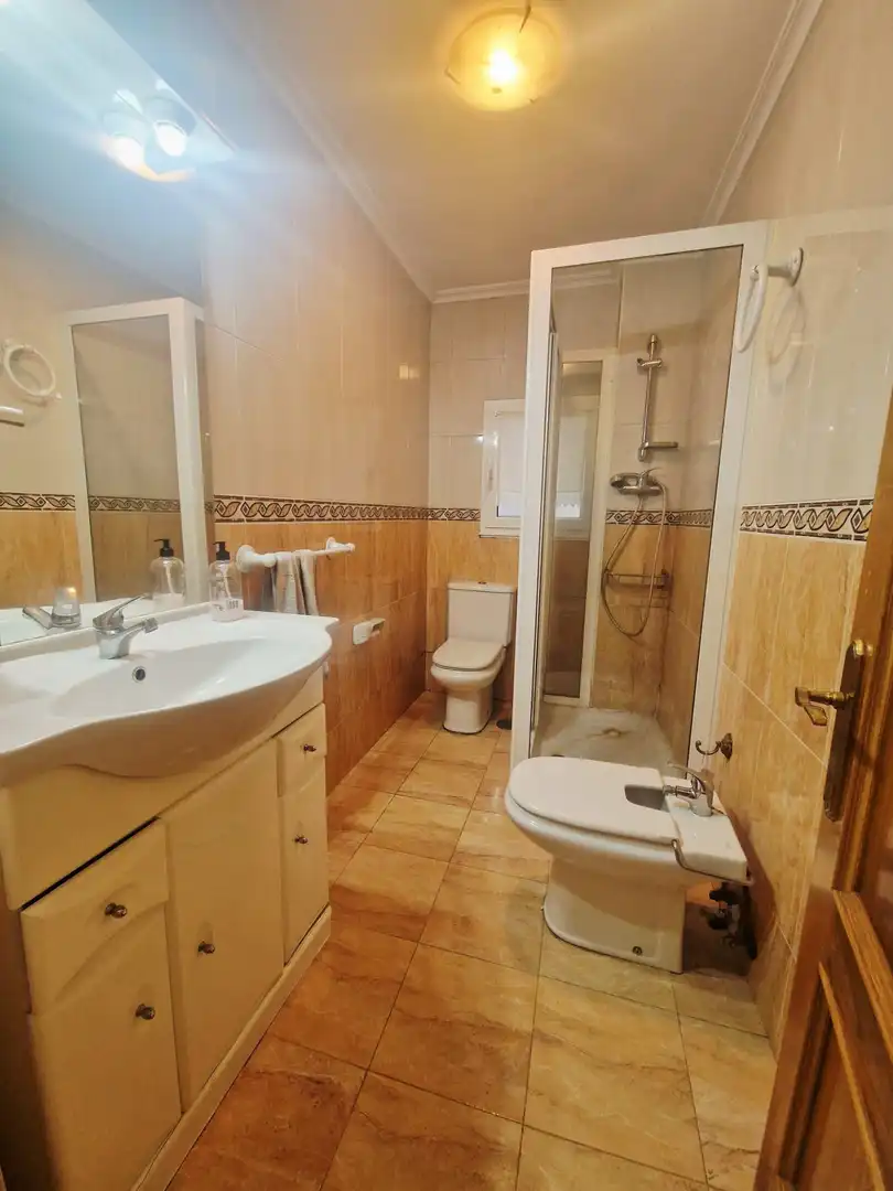 Baño de Piso en venta en Avilés con Parquet y Terraza