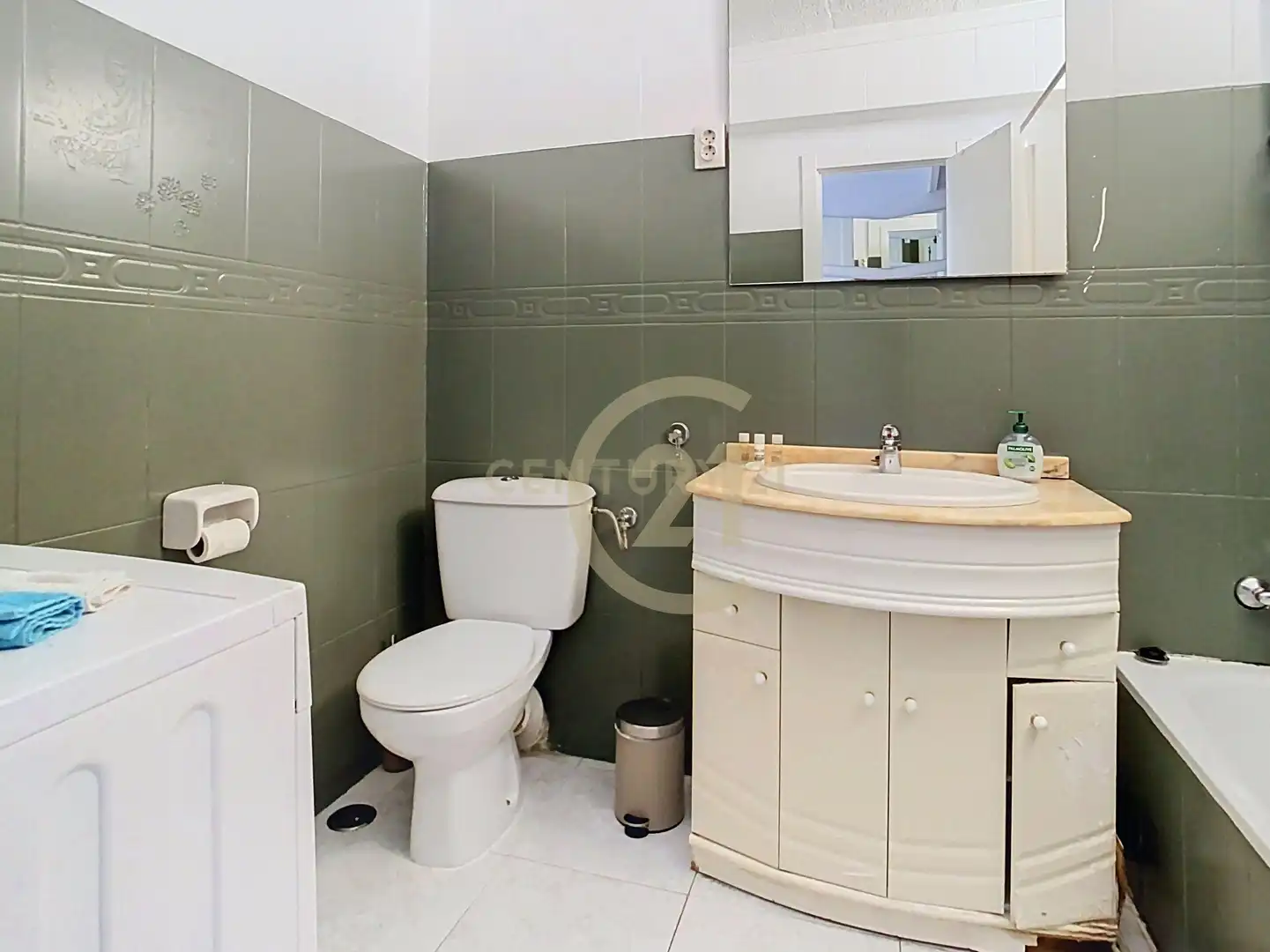 Bany de Apartament en venda en Benalmádena amb Aire condicionat