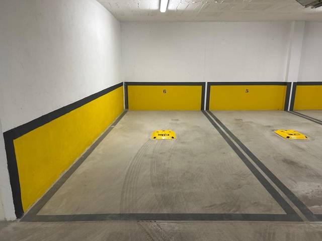 Garaje en Venta en Cañada de los Ingleses en La Malagueta - Monte Sancha