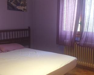 Bedroom of Flat to rent in Jaca  with Balcony