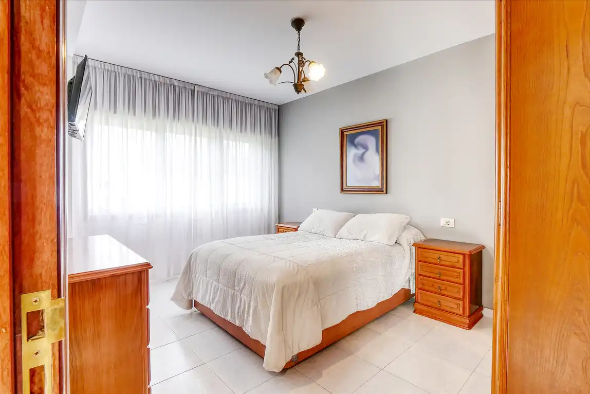 Habitación de Casa o chalet en venta en A Laracha   con Calefacción, Jardín privado y Trastero