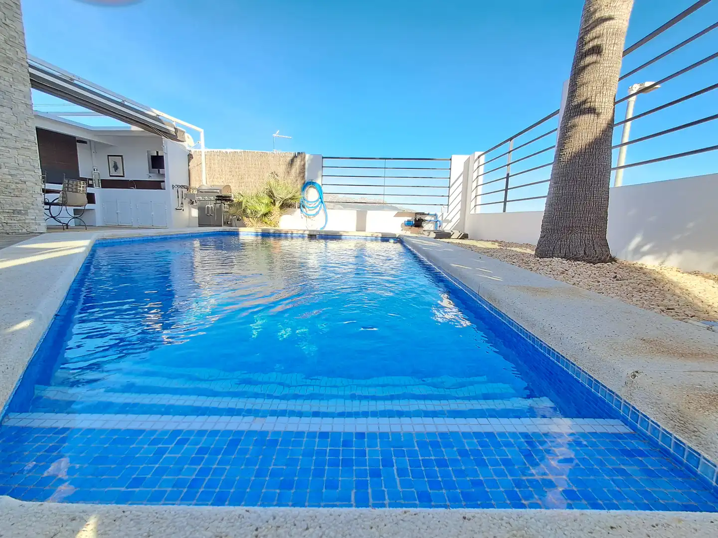 Piscina de Casa o xalet en venda en Polop amb Aire condicionat, Calefacció i Jardí privat