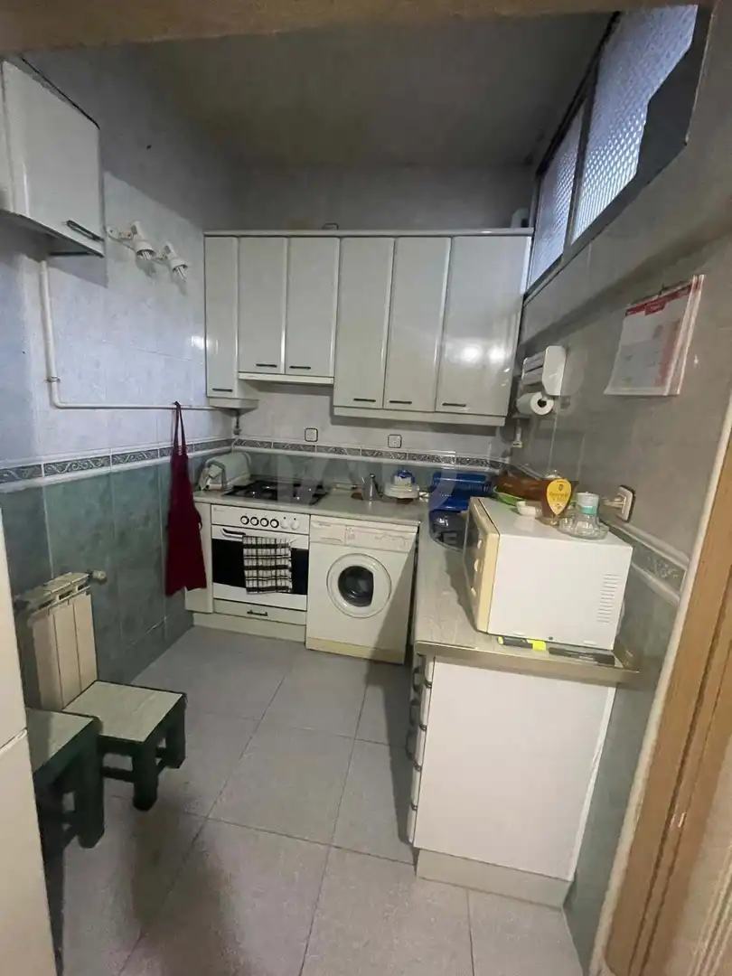 Cuina de Casa adosada en venda en Madrid