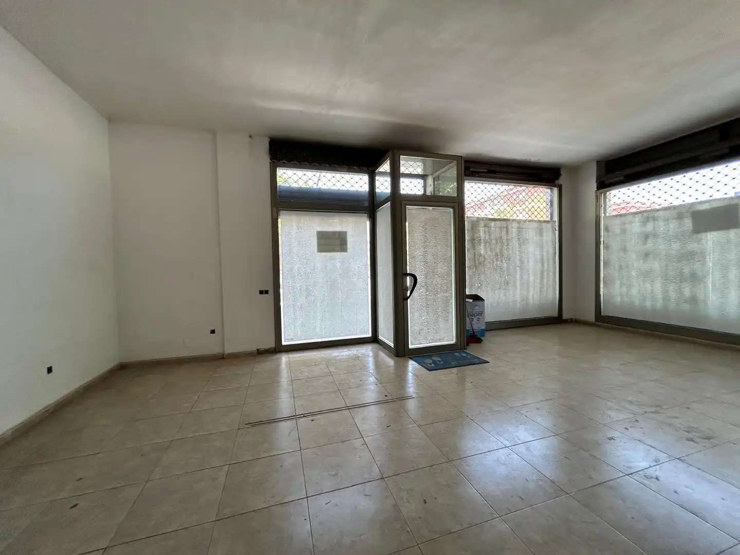 Local comercial de lloguer a Carrer de Francesc Macià i Llussà, imagen 8