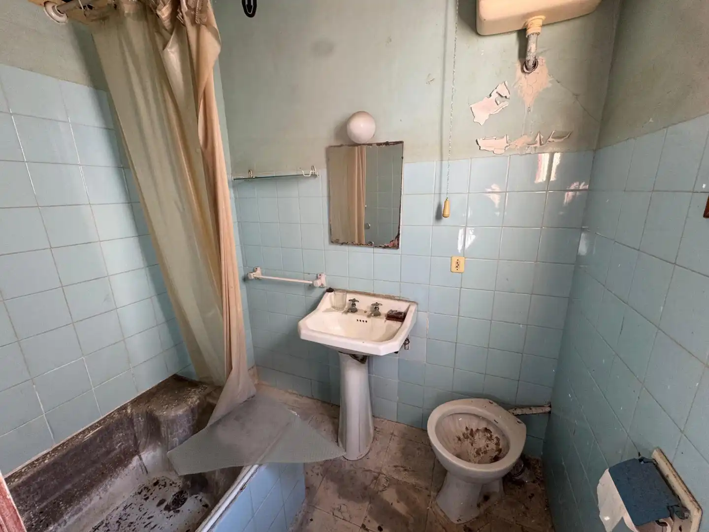 Bathroom of Buildings for sale in Benidorm