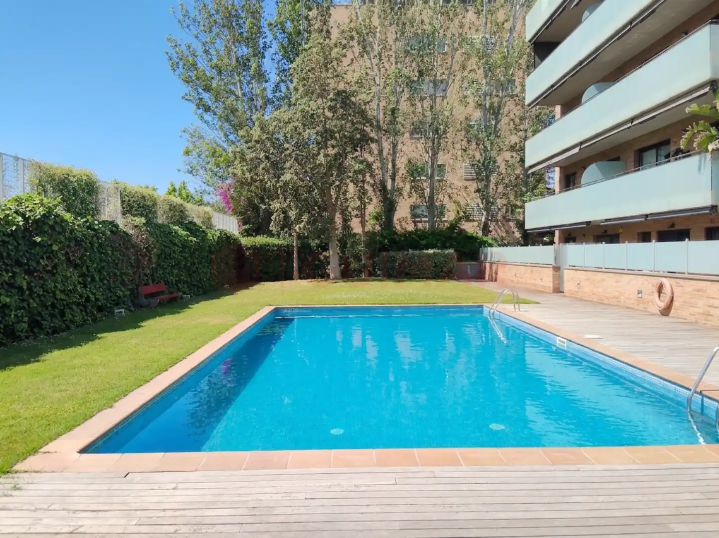Schwimmbecken von Dachboden zur Miete in Esplugues de Llobregat mit Klimaanlage, Heizung und Privatgarten