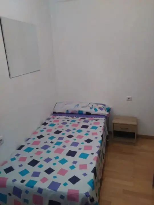 Bedroom of Flat for rent in Burjassot  with Air Conditioner, Furnished and Oven