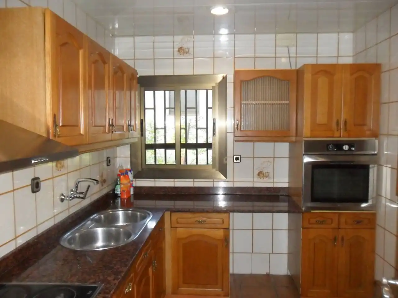 Cuina de Casa o xalet de lloguer en Castellbisbal amb Aire condicionat, Calefacció i Jardí privat