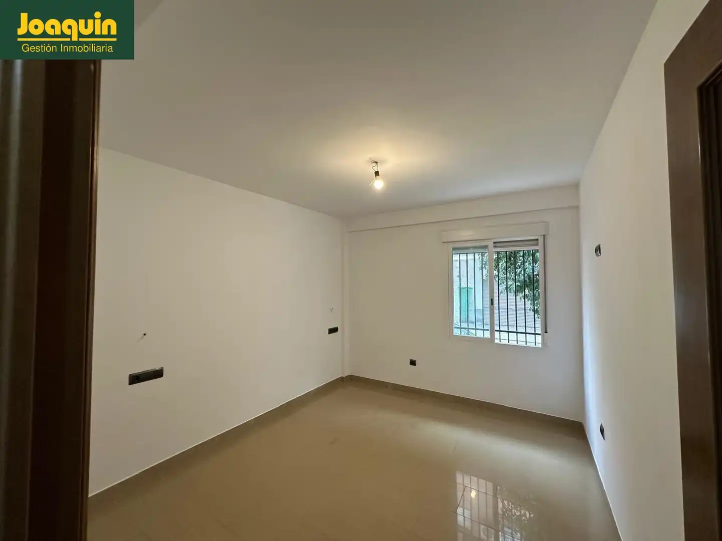 Schlafzimmer von Erdgeschoss zum Verkauf in Córdoba mit Klimaanlage, Heizung und Terrasse