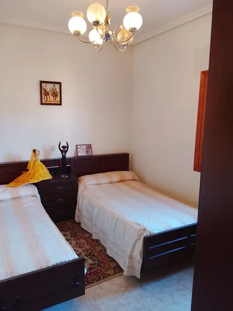 Habitación de Terreno en venta en Candeleda